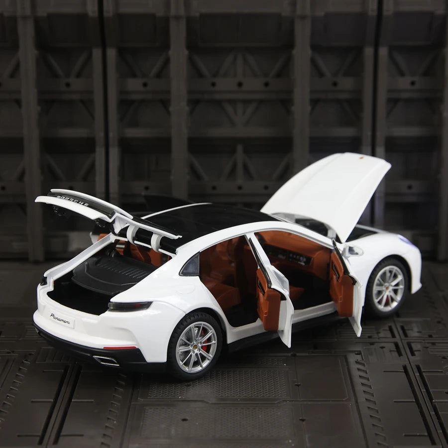 1:24 Simulate Porsche Panamera alloy car model, collect car doors that can be opened with sound and light, supercar ornaments