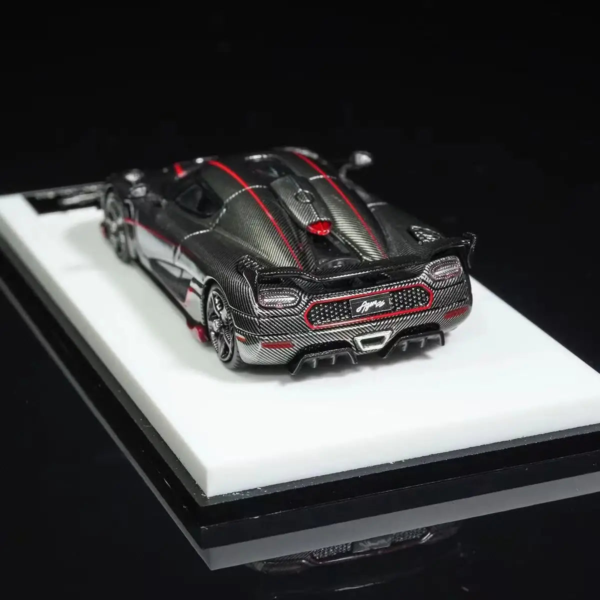 TPC 1:64 Agera RS Carbon Diecast Model Car