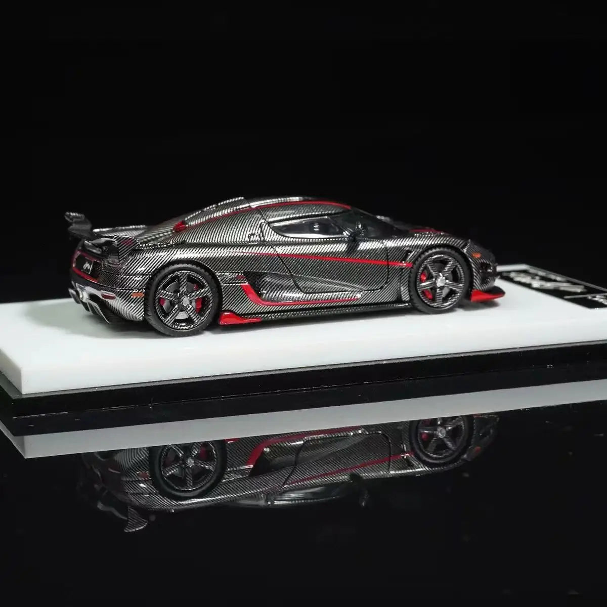 TPC 1:64 Agera RS Carbon Diecast Model Car